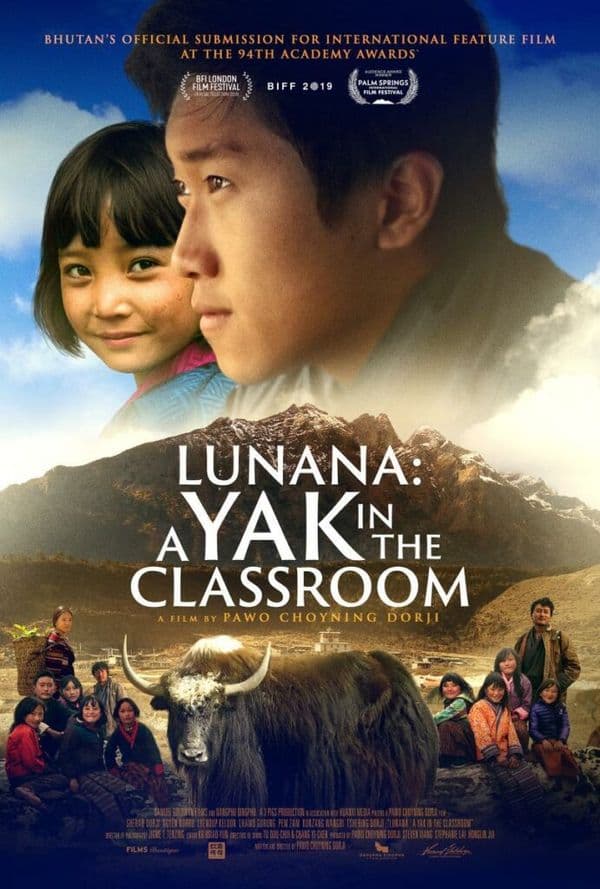 Cartell de Lunana,un yak en la escuela